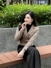 Vest 2 lớp 4 cúc croptop thanh lịch, gọn gàng NKAK2509005