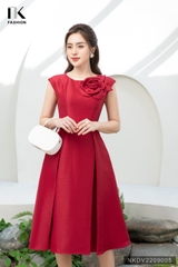 Đầm Dự Tiệc dáng xòe hoa ngực xinh xắn NKDV2209005