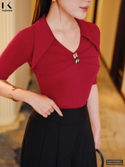 Áo thun cổ V lá mí ngực cách điệu duyên dáng NKAT2508001