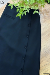 Chân váy suông đuôi cá cúc bọc dễ mặc NKCV2503008