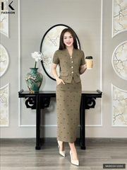 Set Áo Cổ U Và Chân Váy Bút Chì Thanh Lịch, Nữ Tính Vải Mềm Mịn NKBD2412003 ( Ko kèm PK )