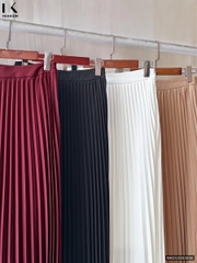 Chân váy dập ly rẻ quạt lịch sự, dễ mặc, kiểu dáng cơ bản cực xinh NKCV2503006