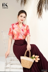 Sơ mi họa tiết cổ V lá cổ dịu dàng, nữ tính rực rỡ chào hè NKSM2503003