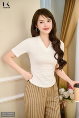 Áo thun nhún eo cổ V, trẻ trung, dễ mặc NKAT2504006