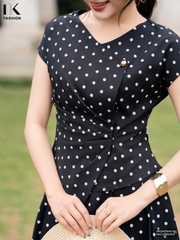 Sơ mi vai chờm chấm bi xếp eo kiểu dáng hot NKSM2604010