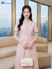 Set sơ mi nẹp cúc sang + Chân váy xếp Lady UKBD2606012 ( Cả set gồm áo + chân váy, không kèm PK )