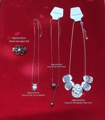 Vòng cổ mặt tua rua hợp kim sáng bóng xinh xắn NKPK2404004