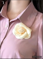 NK Fashion Hoa Trà Đế Cài Sang Trọng NKPK2403001