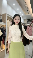 Áo ren cổ giếng súp gấu mới lạ, gọn gàng NKSM2509001