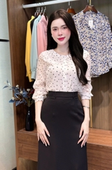 Sơ mi chấm hoa cổ bèo kép, màu tươi tắn, điệu đà UKFSM2409015