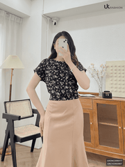 Áo Sơ Mi Chấm Bi Vai Chờm Cổ Đức UK Fashion Họa Tiết Chấm Bi Trendy, Màu Sắc Tươi Sáng, Nhã Nhặn UKSM2306004