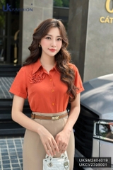 Sơ mi dáng croptop cổ đức hoa ngực duyên dáng, hợp thời trang, hiện đại UKSM2404019