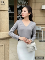 ÁO LEN DÀI TAY CỔ V XẾP LY THỜI TRANG NK FASHION NKAL2406002