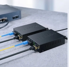 Bộ chuyển đổi RJ45 có chipset qua cáp quang gồm truyền, nhận Ugreen (80170)