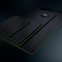 Bàn di chuột Razer Gigantus V2 Soft Mat XXL - RZ02-03330400-R3M1