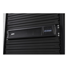 UPS APC Smart-UPS SMT2200RMI2UC 2200VA/1980W Rackmount 2U 230V SmartConnect LCD