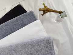 Khăn tắm 40x80cm 100% cotton cao cấp trọng lượng 200g/c