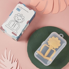PHANPY | Gặm Nướu Cho Bé Dạng Sư Tử Hình Dễ Thương Bằng Silicon An Toàn [Mua 1 Tặng 1, Kèm Hộp Đựng Tiện Lợi]