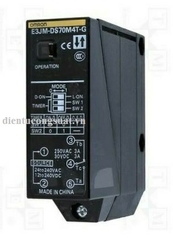 Cảm biến quang Omron E3JM-DS70M4T-G OMS