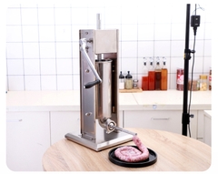 Máy đùn xúc xích - lạp xưởng quay tay 3 lít