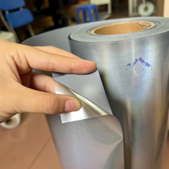 Decal phản quang màu bạc sáng, ghi tối