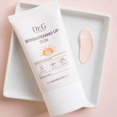 Dr.G Kem Chống Nắng Brightening Up Sun+ SPF50+ PA+++ 50ml