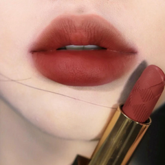 Burberry Kisses Matte