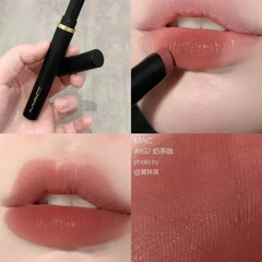 M.A.C Powder Kiss Velvet Blur Slim