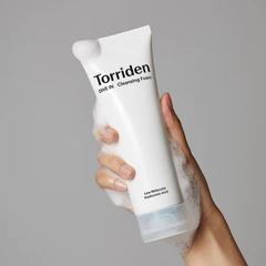 Torriden Sữa Rửa Mặt Dưỡng ẩm, Tạo Bọt Dive In Low Molecular Hyaluronic Acid Cleansing Foam 150ml