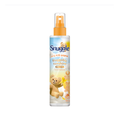 Xịt Thơm Quần Áo Snuggle 150ml