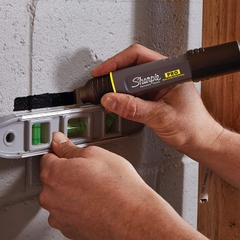 Bút lông dầu mực không xóa được Sharpie Pro Chisel