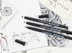 Bút lông vẽ thư pháp chuyên dụng Sakura Pigma Calligrapher - Màu đen