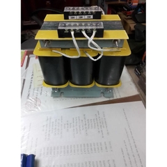 máy biến áp cân pha giúp cân bằng điện áp 3 pha