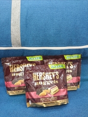 HERSHEY’S - NUGGETS SPECIAL DARK WITH ALMONDS (CHOCOLATE ĐẮNG & HẠNH NHÂN 286G)