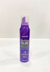 AUSSIE - HEAD STRONG VOLUME MOUSSE (XỊT GIỮ NẾP TÓC 170G)