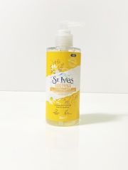 ST.IVES - SOOTHING (SỮA RỬA MẶT HOA CÚC 200ml)