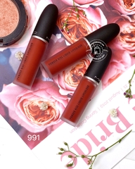 M.A.C - POWDER KISS LIQUID 991 DEVOTED TO CHILI (SON KEM MÃ 991 ĐỎ GẠCH 5ml)
