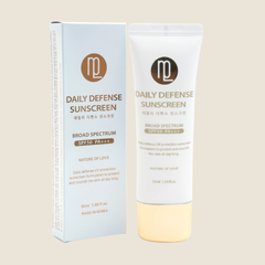 NATURE OF LOVE - DAILY DEFENSE SUNSCREEN (KEM CHỐNG NẮNG PHỔ RỘNG VÀ NÂNG TONE TỰ NHIÊN 50ml)