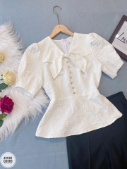 Áo cổ nơ phối tay bồng dáng peplum