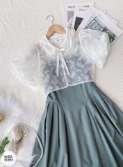 Sét váy hai dây xếp li & Áo croptop cổ sen tròn đính nơ