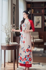 Áo dài Nhã Uyên