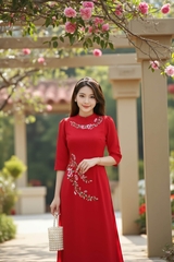 Áo dài Thanh Mai thêu thủ công