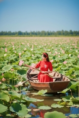 Áo dài cổ tàu tay xếp li thêu thủ công