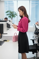 Áo sơ mi dáng suông cổ tròn