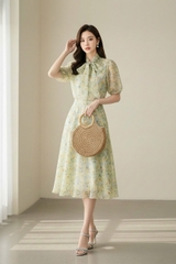 Set áo sơ mi kiểu cổ thắt nơ & Chân váy dài xoè rủ