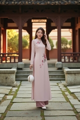 Áo dài Giai Nguyệt thêu thủ công