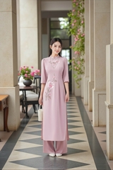 Áo dài Hoàng Diên thêu thủ công