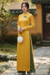 Áo dài Giai Nguyệt thêu thủ công