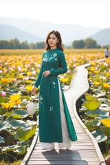 Áo dài Linh Lan thêu thủ công