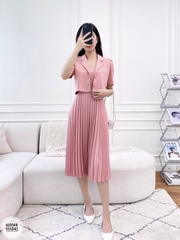 Sét váy hai dây chân xếp li & Áo croptop cổ hai ve tay bồng